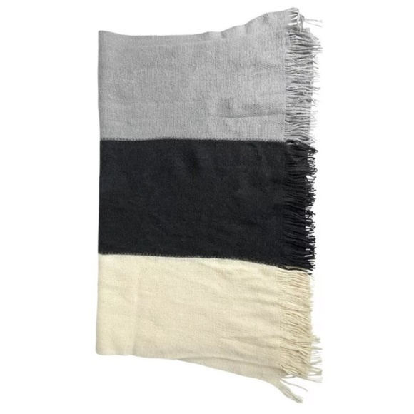 New in package Donni Tri Colored Scarf - Picture 4 of 4